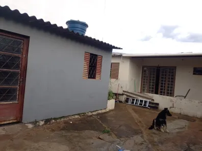Casa com 2 Quartos à venda, 150m² no Recanto das Emas, Brasília