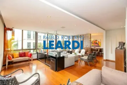 Apartamento com 3 Quartos para venda ou aluguel, 225m² no Itaim Bibi, São Paulo