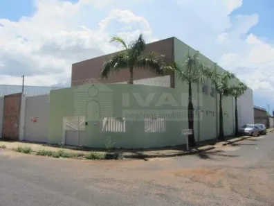 Galpão/Depósito/Armazém para alugar, 320m² no Santa Rosa, Uberlândia