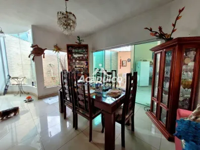 Casa com 3 Quartos para alugar, 283m² no Jardim São Paulo, Americana