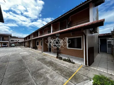 Sobrado com 2 Quartos à venda, 74m² no Massaguaçu, Caraguatatuba