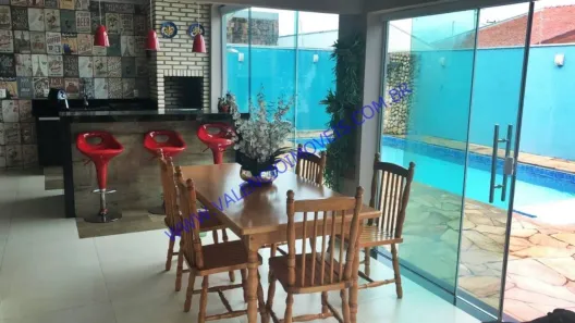 Casa com 3 Quartos à venda, 236m² no Parque Novo Mundo, Americana
