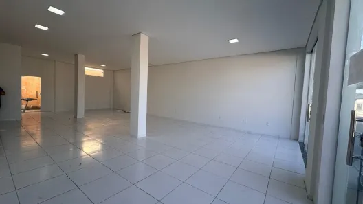com 1 Quarto para alugar, 10m² no Centauro, Eunápolis
