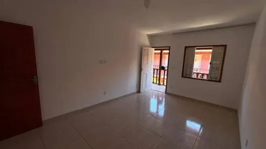 Casa de Condomínio com 2 Quartos para alugar, 85m² no Parque Burle, Cabo Frio