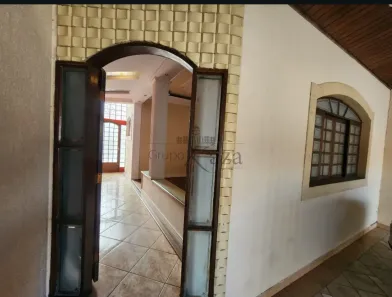 Sobrado com 3 Quartos à venda, 228m² no Vila Ester, São José dos Campos