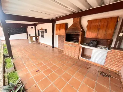 Casa com 4 Quartos para alugar, 250m² no Instituto de Previdência, São Paulo