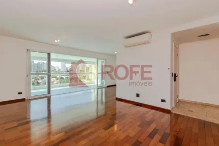 Apartamento com 4 Quartos para alugar, 177m² no Campo Belo, São Paulo