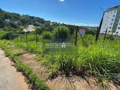 Lote/Terreno à venda, 360m² no Cabral, Contagem