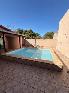 Casa com 4 Quartos à venda, 275m² no Parque das Laranjeiras, Goiânia