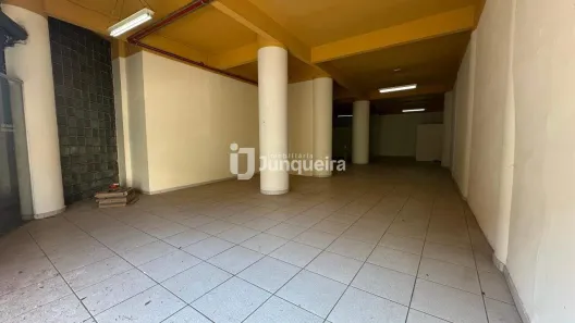 Ponto Comercial para alugar, 300m² no Centro (Ártemis), Piracicaba