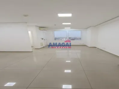 Sala Comercial para alugar, 28m² no Centro, Jacareí