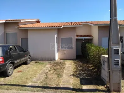 Casa de Condomínio com 3 Quartos para alugar, 97m² no Jardim Santa Rosa, Araraquara