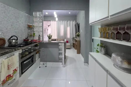 Casa com 2 Quartos à venda, 123m² no Nova Cidade, Manaus