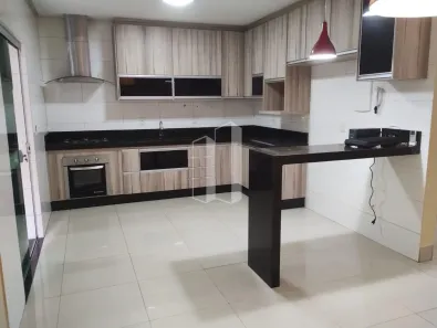 Casa com 3 Quartos à venda, 170m² no Parque Amazônia, Goiânia