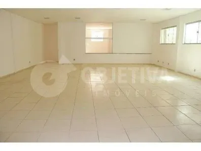 Ponto Comercial para alugar, 310m² no Centro, Uberlândia