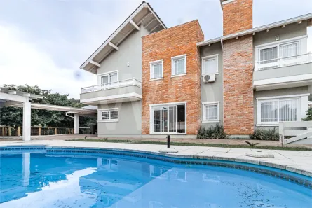 Casa de Condomínio com 3 Quartos à venda, 330m² no Hípica, Porto Alegre