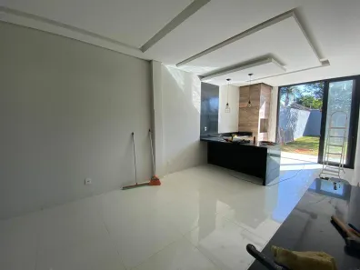 Casa com 4 Quartos à venda, 192m² no Segismundo Pereira, Uberlândia