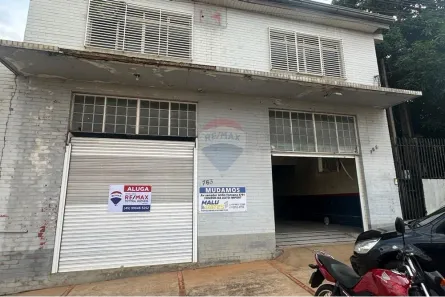  para alugar, 900m² no Centro, Toledo
