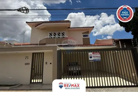 Casa com 5 Quartos à venda, 340m² no Sobradinho, Patos de Minas