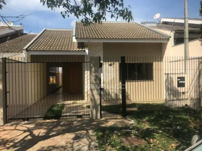 Casa com 3 Quartos para alugar, 110m² no Jardim Itália, Maringá