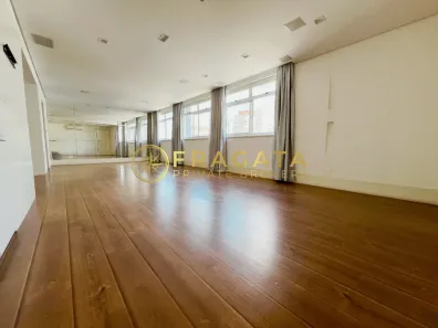 Apartamento com 2 Quartos à venda, 180m² no Cerqueira César, São Paulo