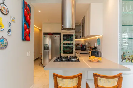Apartamento com 3 Quartos para venda ou aluguel, 167m² no Jardim das Acácias, São Paulo