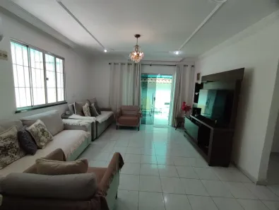 Casa com 3 Quartos à venda, 198m² no Parque 10 de Novembro, Manaus