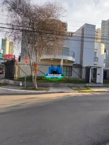 Casa com 3 Quartos para venda ou aluguel, 500m² no Jardim Maria Helena, Guarulhos