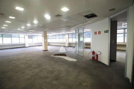 Prédio Comercial para alugar, 723m² no Tamboré, Santana de Parnaíba