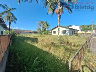 Lote/Terreno à venda, 708m² no Bom Retiro, Joinville