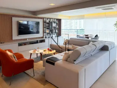 Apartamento com 3 Quartos para alugar, 213m² no Santo Amaro, São Paulo