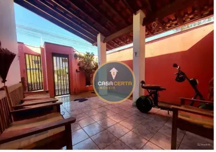 Casa com 3 Quartos à venda, 195m² no Universitário, Uberaba