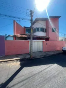 Casa com 4 Quartos à venda, 150m² no Ilhotas, Teresina