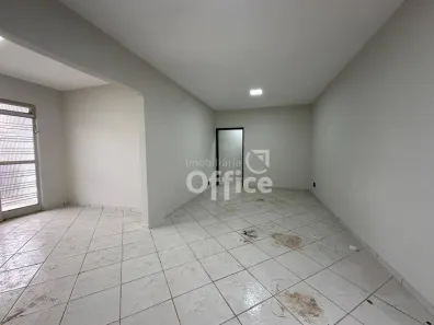 Casa com 3 Quartos à venda, 200m² no Batista, Anápolis