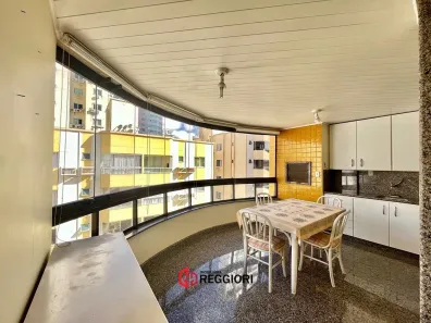 Apartamento com 3 Quartos à venda, 100m² no Centro, Balneário Camboriú