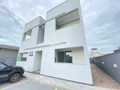 Apartamento com 2 Quartos para alugar, 70m² no Santo Antônio de Pádua, Tubarão