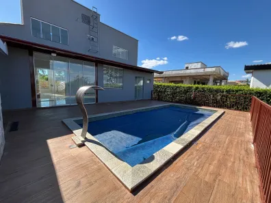 Casa com 4 Quartos à venda, 240m² no Setor Central, Santo Antônio de Goiás
