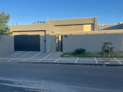 Casa com 3 Quartos à venda, 167m² no Jardim Brasil, Goiânia