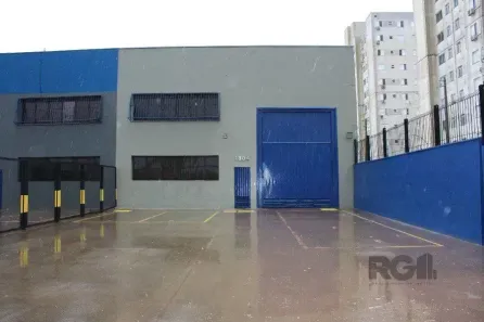 Galpão/Depósito/Armazém com 1 Quarto à venda, 747m² no Humaitá, Porto Alegre