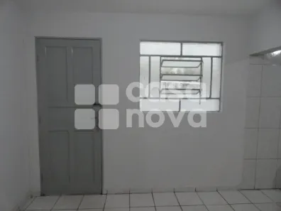 Casa com 1 Quarto para alugar, 35m² no Vila Maria Alta, São Paulo