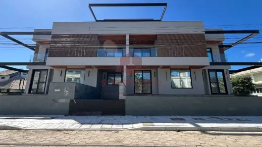 Casa com 3 Quartos à venda, 261m² no Jurerê, Florianópolis