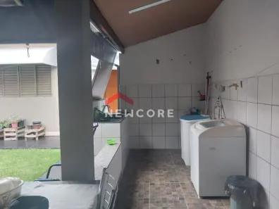 Casa com 3 Quartos à venda, 170m² no Jardim Patrícia, Uberlândia