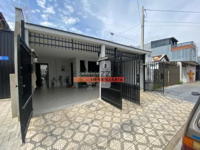 Casa com 3 Quartos à venda, 150m² no Centro, Taubaté