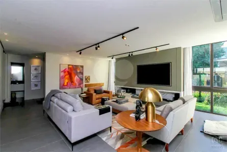 Casa com 3 Quartos à venda, 236m² no Três Figueiras, Porto Alegre