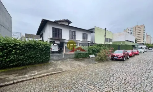 Lote/Terreno à venda, 652m² no Atiradores, Joinville