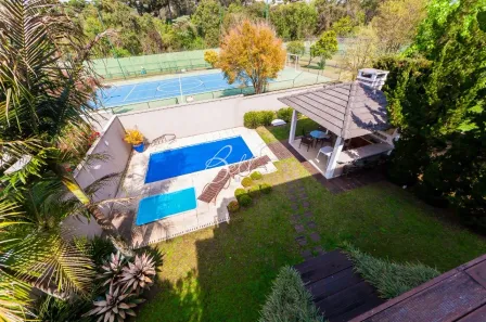 Casa de Condomínio com 4 Quartos à venda, 427m² no Pilarzinho, Curitiba