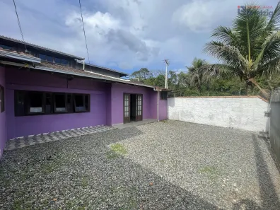 Casa com 1 Quarto para alugar, 4743m² no Jardim Sofia, Joinville