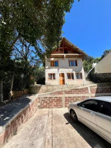 Casa com 4 Quartos à venda, 200m² no Jardim Itu, Porto Alegre