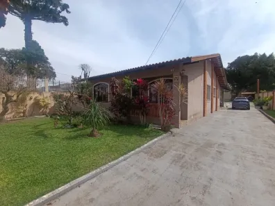 Casa com 3 Quartos à venda, 200m² no São Braz, Curitiba