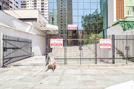 Ponto Comercial para alugar, 675m² no Moema, São Paulo
